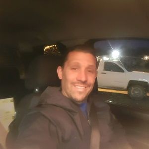 Meet your Posher, Bobby